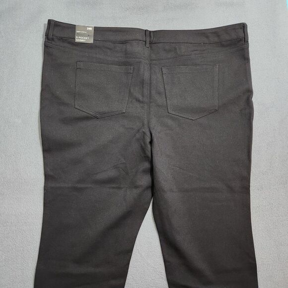 Studio By Torrid Women 24 Black Ponte Stretch 5 Pocket Skinny Pants NWT - Picture 4 of 13